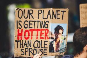 Climate-Adaptive Clothing Responds to Environmental Change