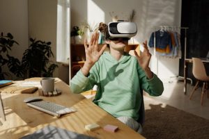 Virtual Reality Enables Immersive Fashion Experiences