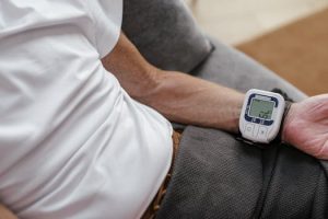 Personalized Medicine Diagnostic Wearables: Intelligent Healthcare Monitoring Technologies