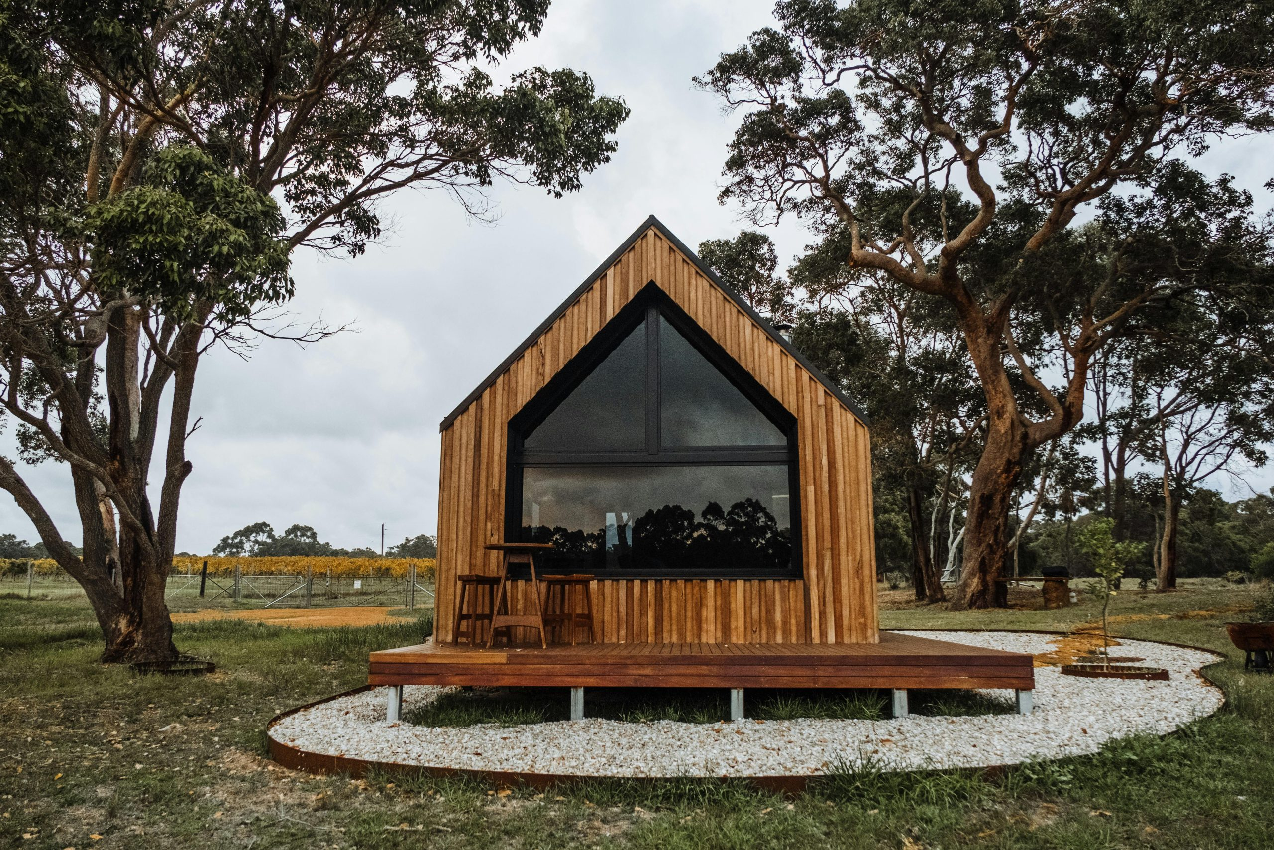 Downsizing with Purpose: Minimalist Living Strategies