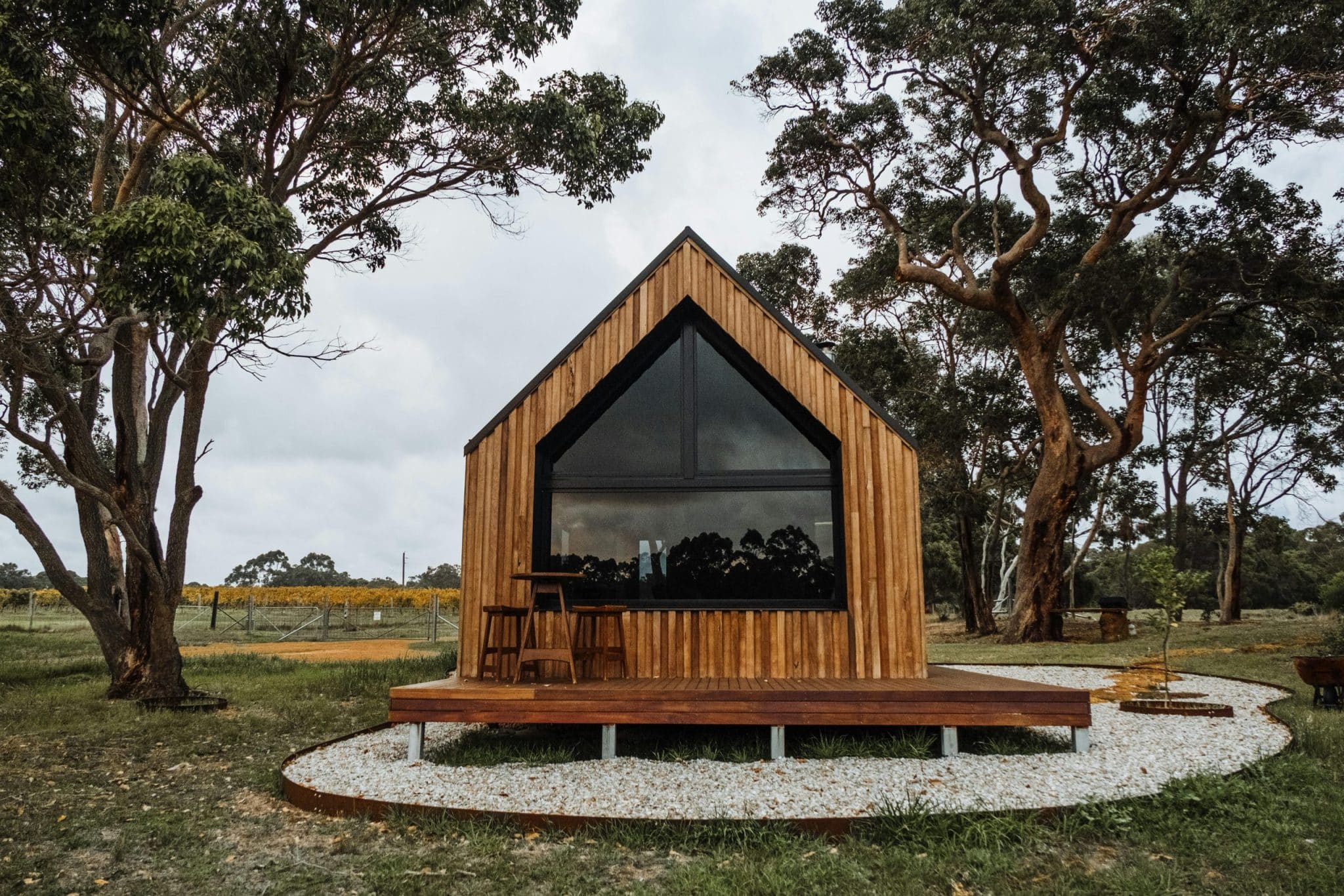 Downsizing with Purpose: Minimalist Living Strategies